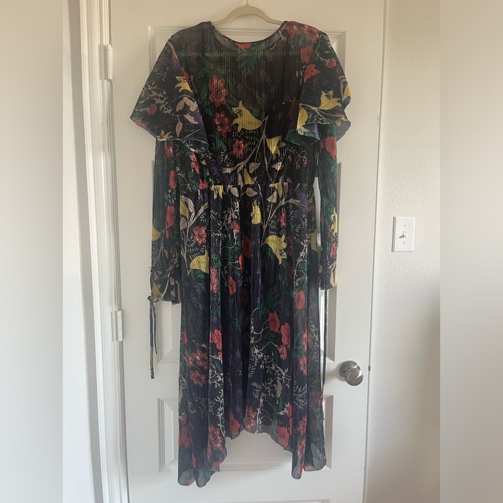 Zara size large sparkle mesh/pleated floral dress with lining
